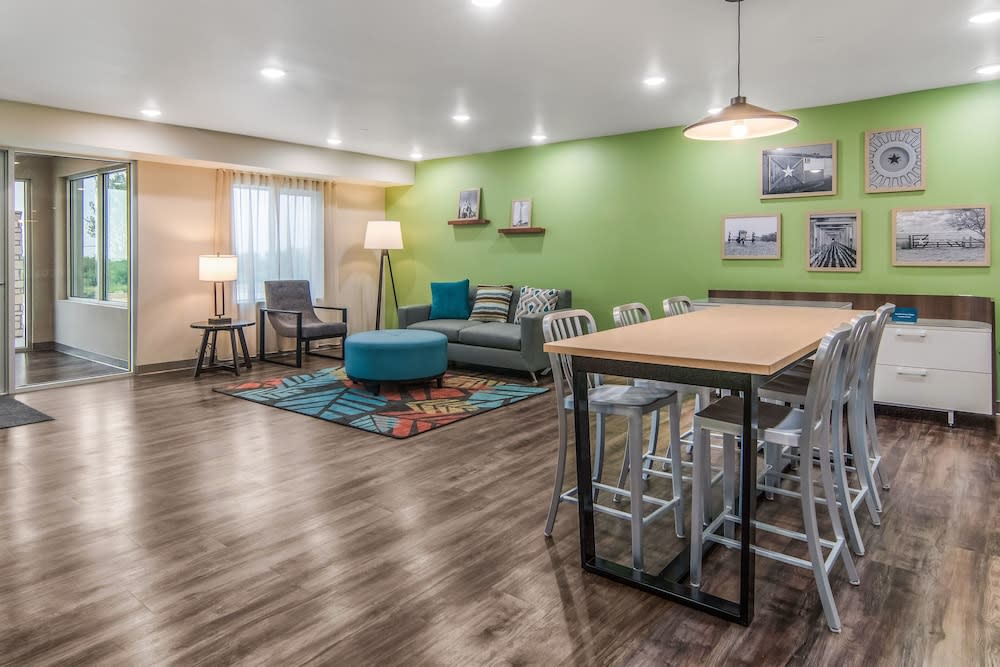WoodSpring Suites Columbus West - Hilliard 2