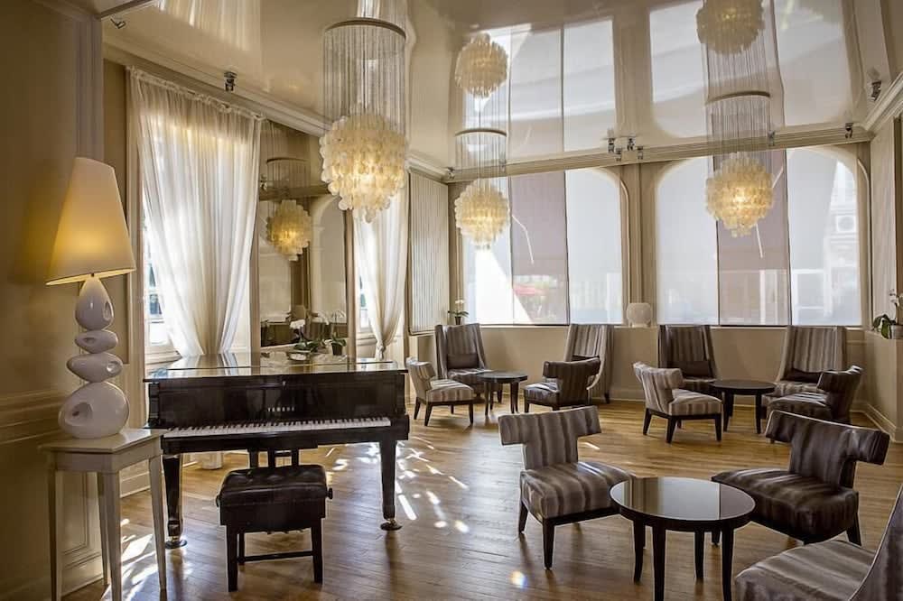 Best Western Grand Hotel de Bordeaux 2