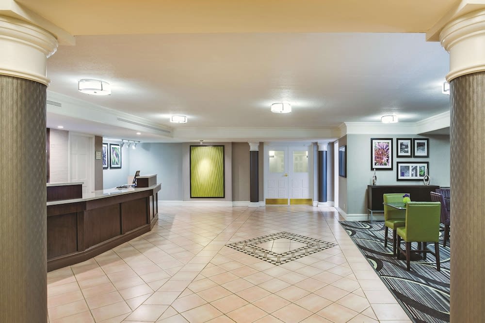 Days Inn by Wyndham Gainesville Florida 2