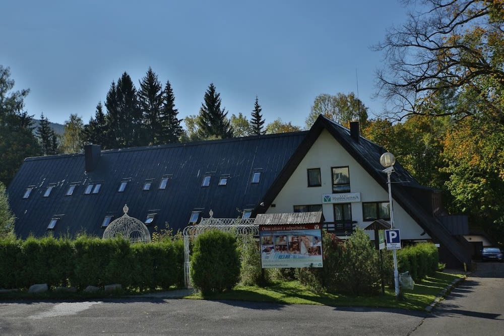 Wellness hotel Harrachovka 1