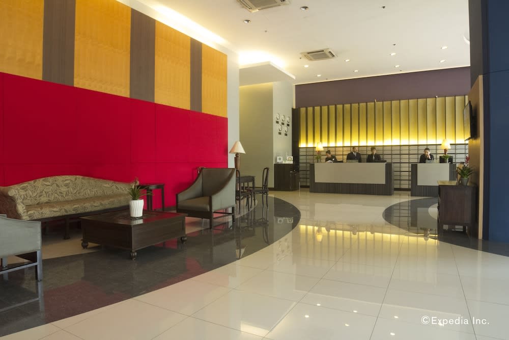 The Malayan Plaza Hotel 2