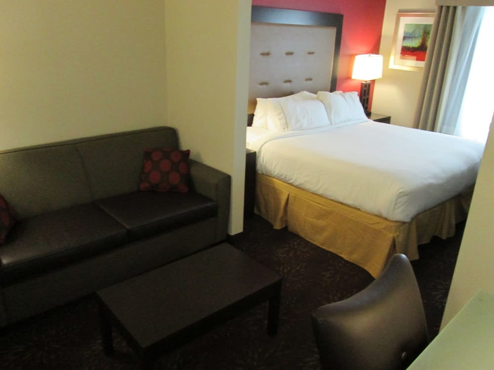 Holiday Inn Express CLOVERDALE (GREENCASTLE) by IHG 2