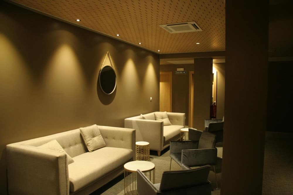 Hotel Landaben 2