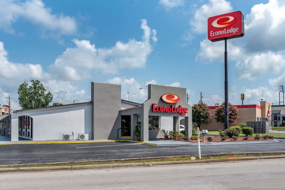 Econo Lodge Oxford near Choccolocco Park 1