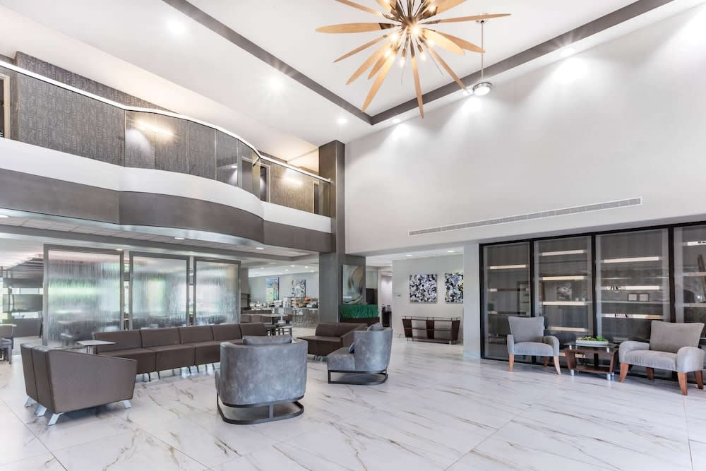 Wingate by Wyndham Tinley Park 2