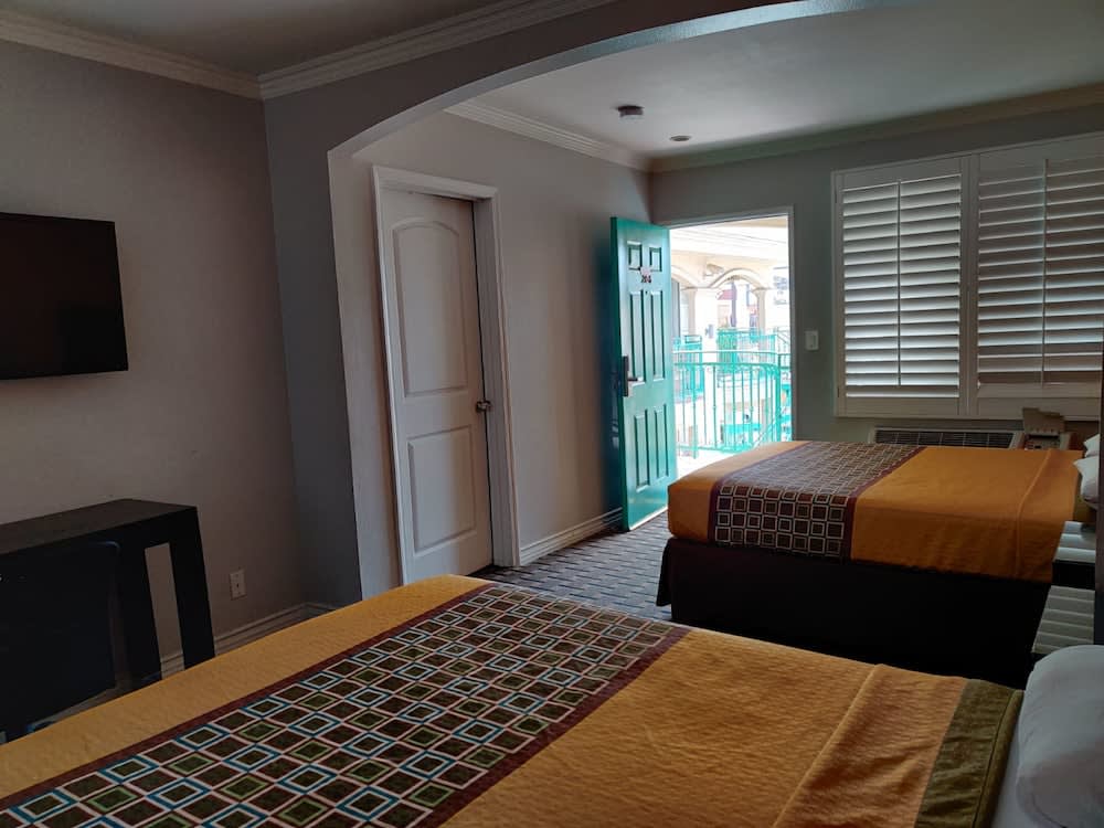 LYFE INN & SUITES by AGA - LAX Airport 3