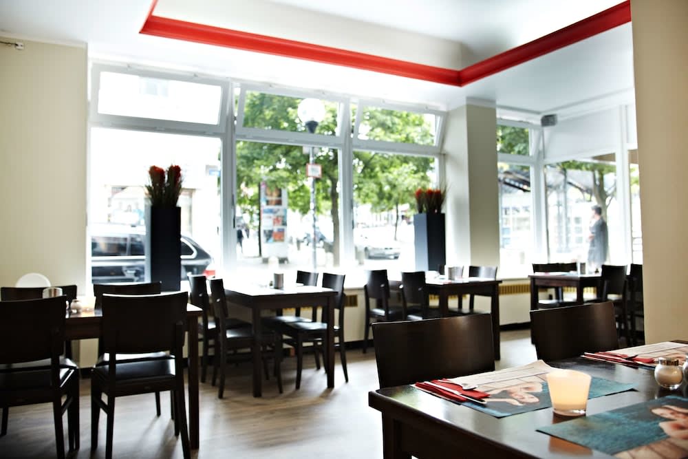 Hotel Ostseehalle Kiel by Premiere Classe 2