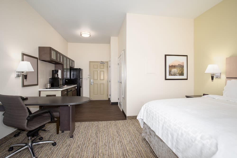 Candlewood Suites CHEYENNE by IHG 2