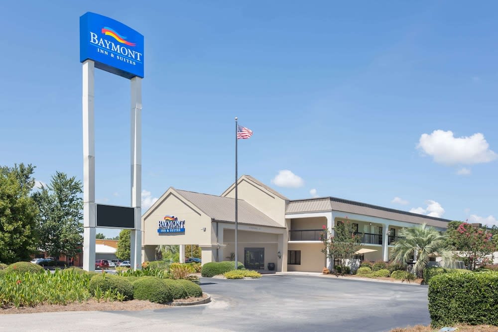 Baymont by Wyndham Orangeburg North 1