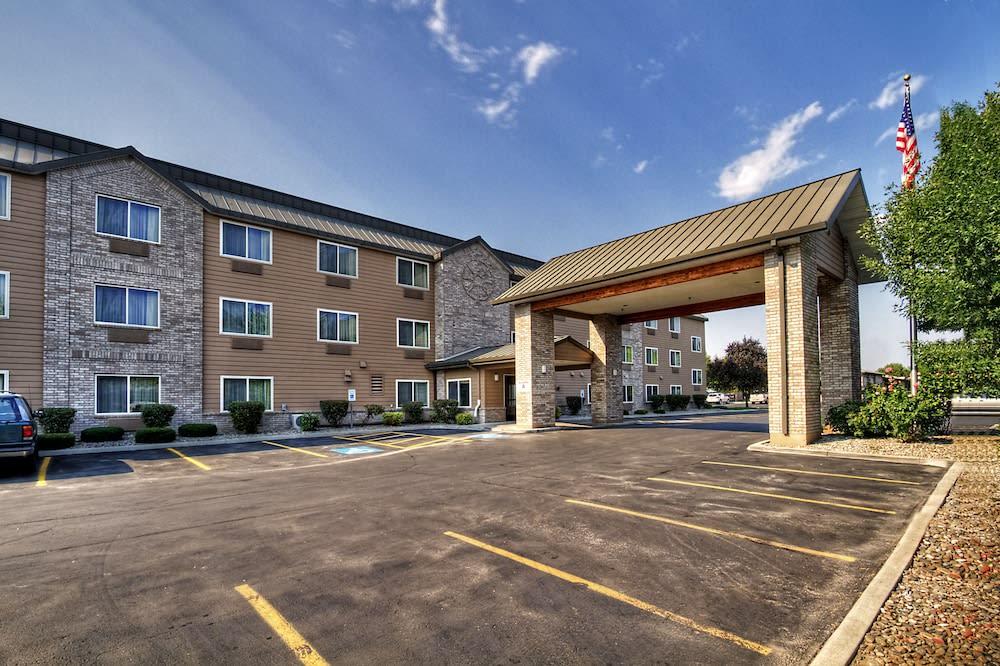 Quality Inn & Suites 1