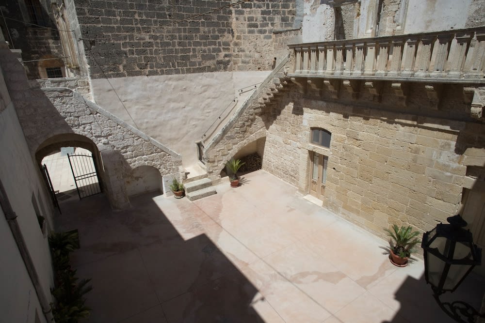 HISTORIA- Dimore Corte Chiesa 1