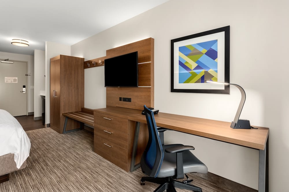 Holiday Inn Express Suites Sumner by IHG 5