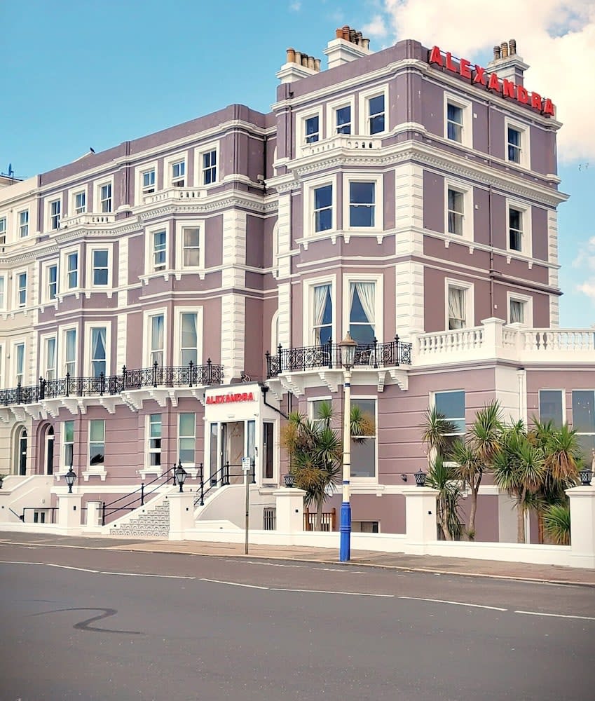 Alexandra Hotel 1