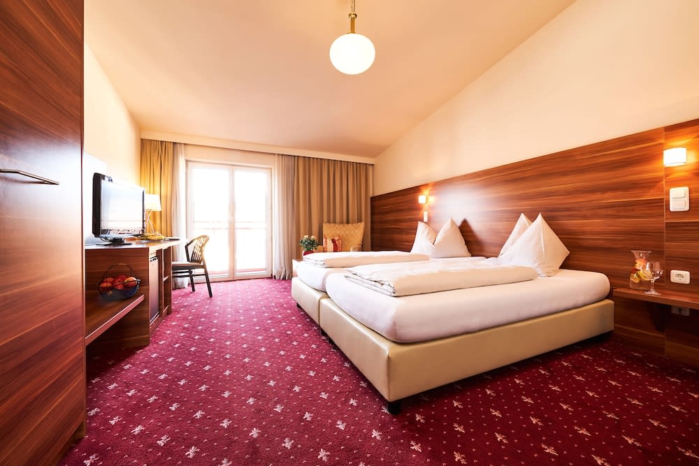 Hotel Landskron 1