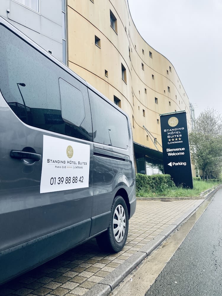 Standing Hotel Suites by Actisource 1