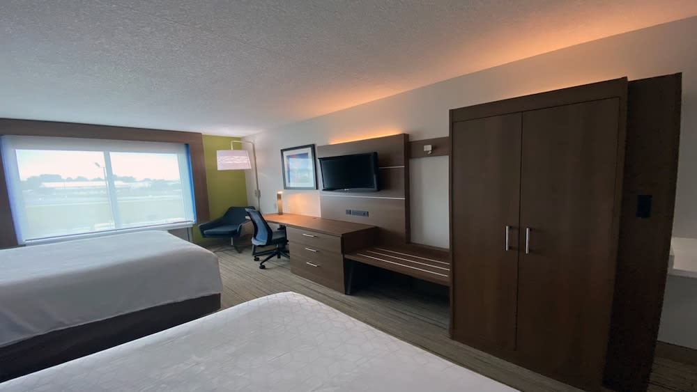 Holiday Inn Express & Suites Somerset Central by IHG 5