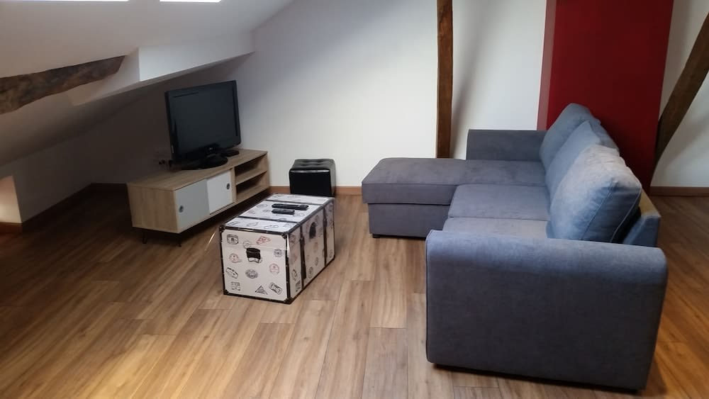 Logis Hôtel - Les Pasteliers 4