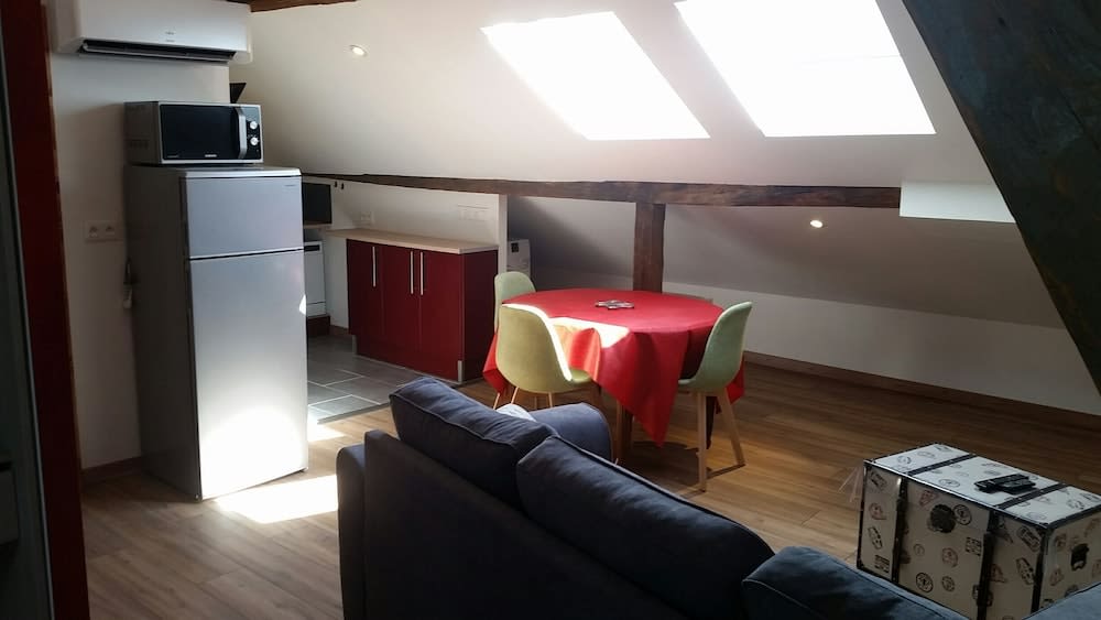 Logis Hôtel - Les Pasteliers 5