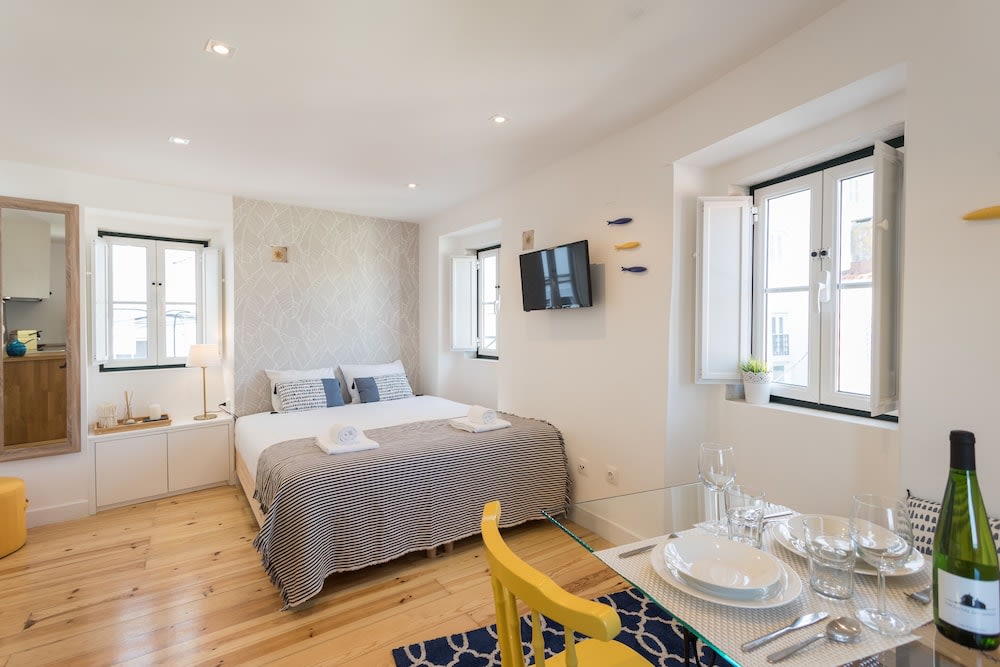 Alfama Loft Studio Loft Apartment w/ River View - by LU Holidays 4