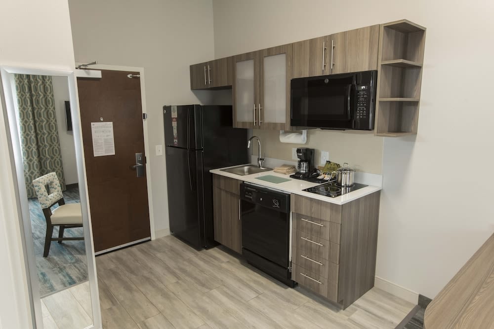 Candlewood Suites MCDONOUGH by IHG 1