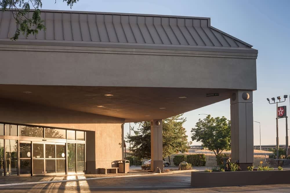 Ramada by Wyndham Boise 1