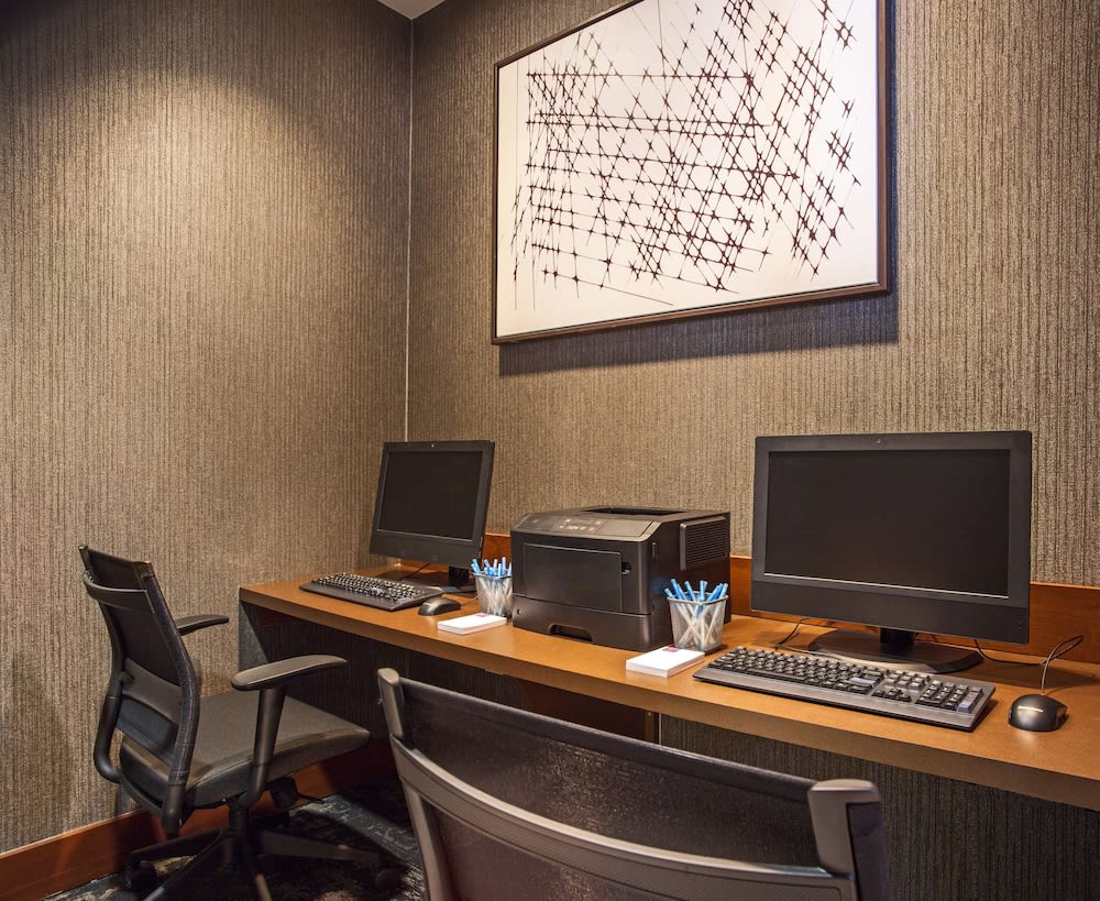 Hyatt Place Cincinnati Blue Ash 2