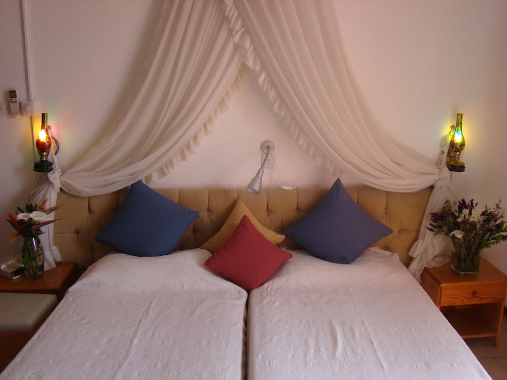 Kiniras Traditional Hotel & Restaurant 5