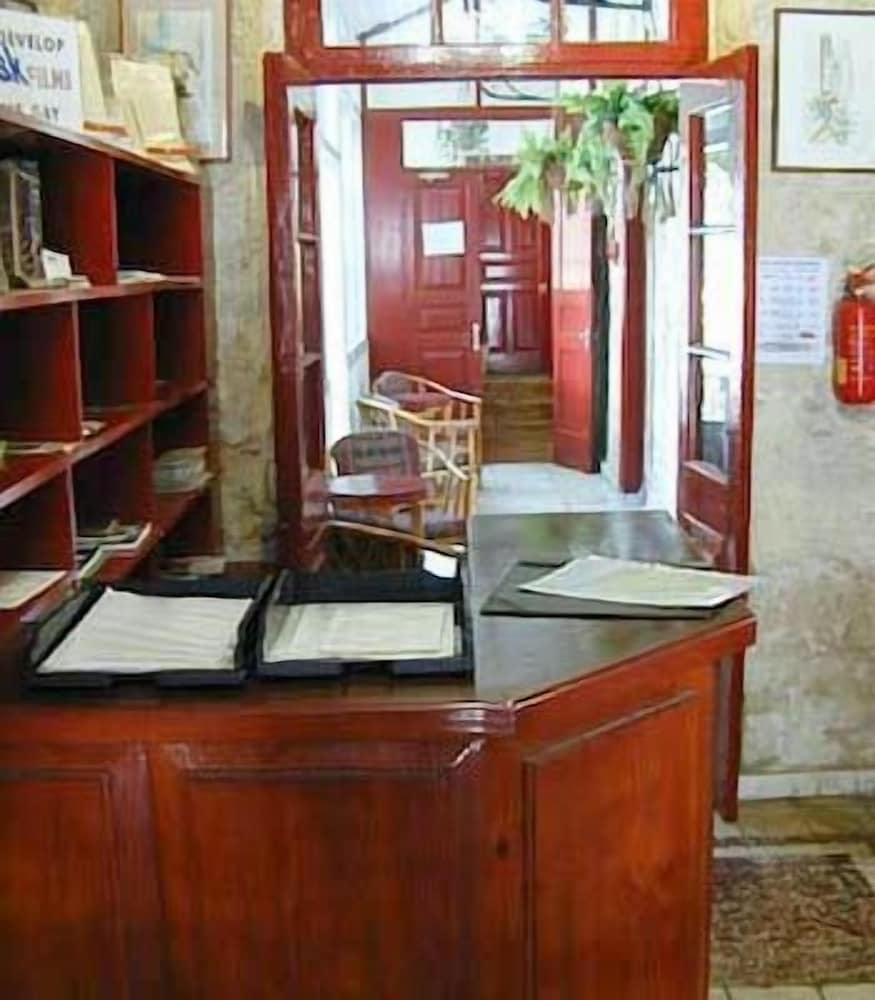 Kiniras Traditional Hotel & Restaurant 2