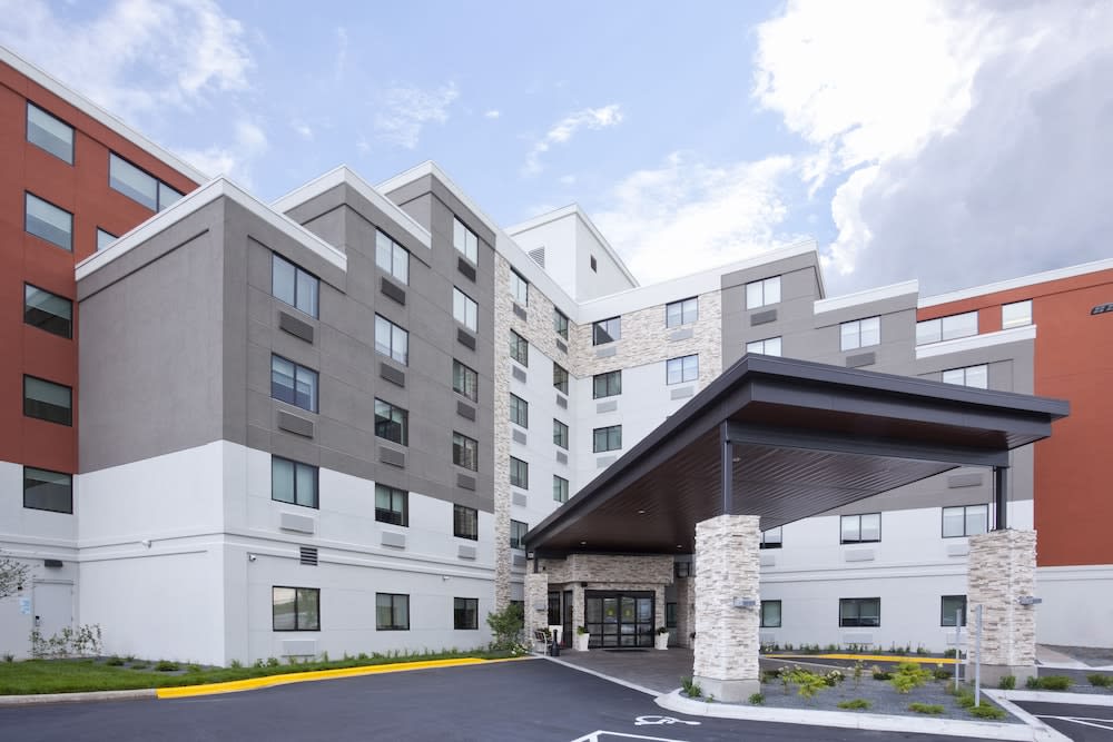 Holiday Inn Express ROSEVILLE-ST. PAUL by IHG 1