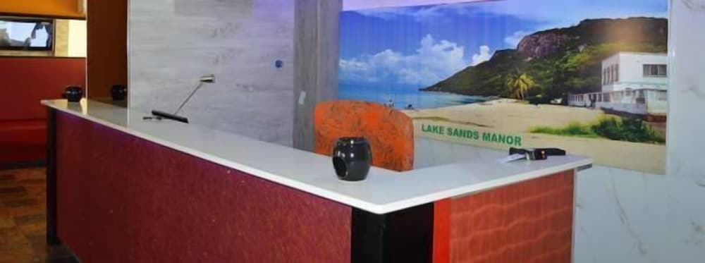 Lake Sands Manor 2