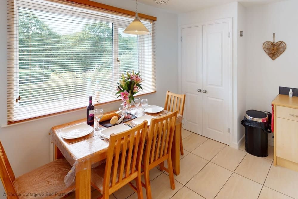 Windermere Lodge 2 Bedrooms 4