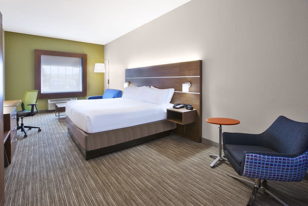 Holiday Inn Express & Suites Alcoa (Knoxville Airport), an IHG Hotel 4