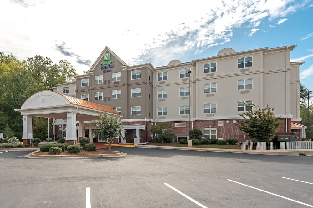 Holiday Inn Express & Suites LAGRANGE by IHG 1