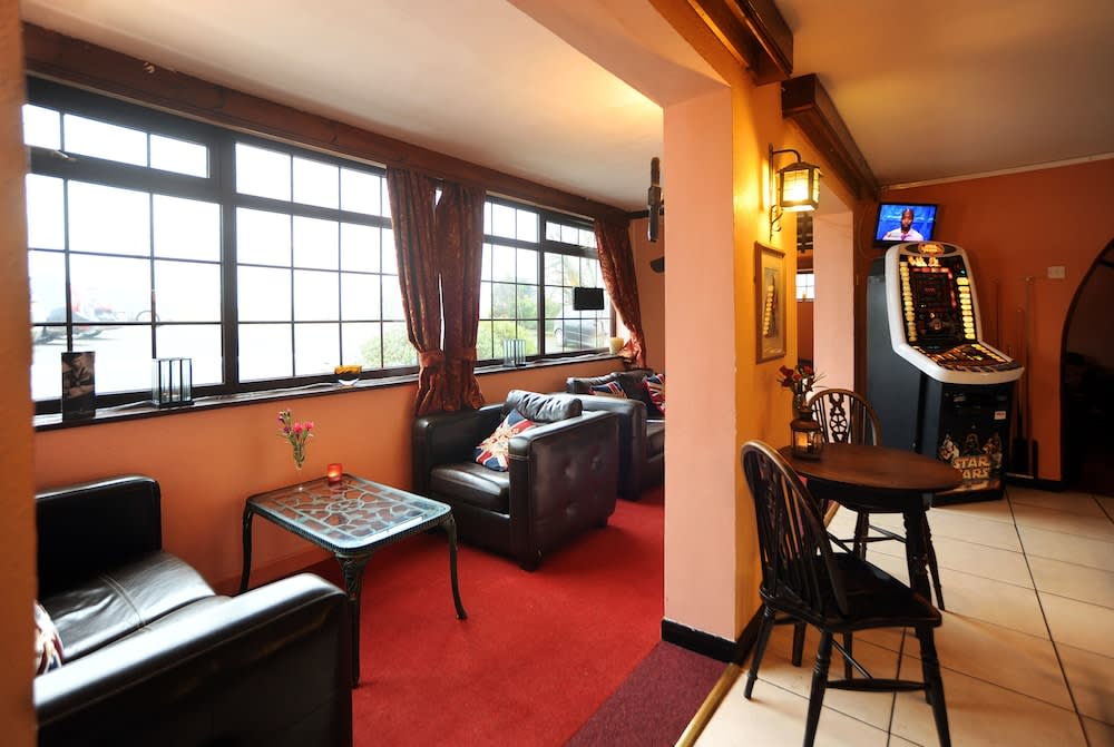 The West Country Inn 2
