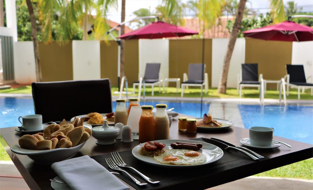 Daffodils Beach Negombo 1