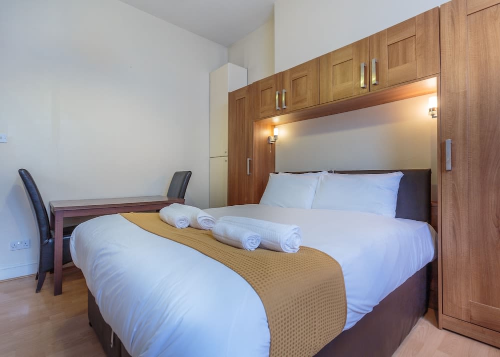 Castletown House Apartments 5