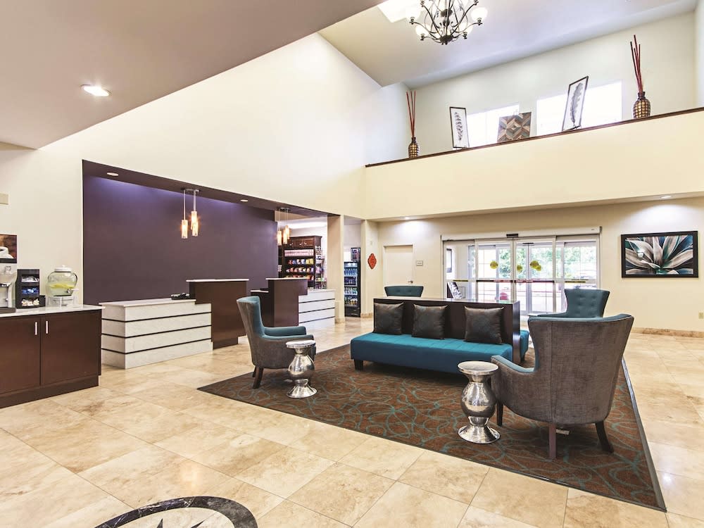La Quinta by Wyndham Houston New Caney 2
