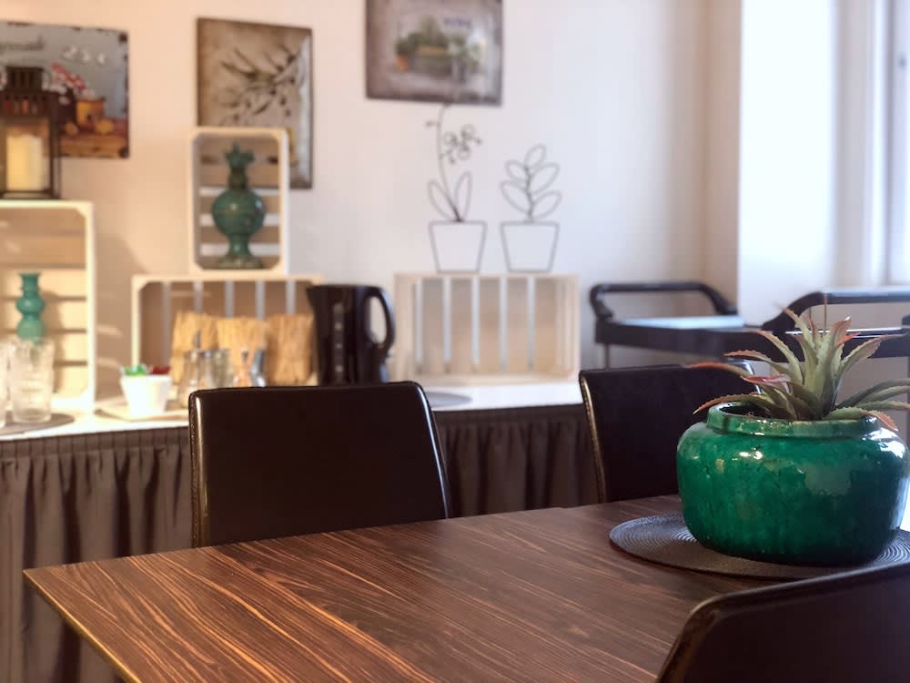 Slagsta Gate Hotell 2