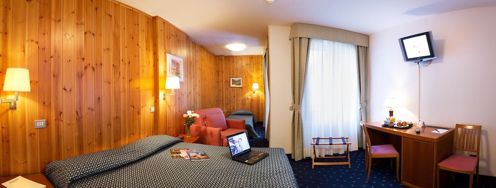 Hotel Sassella 2