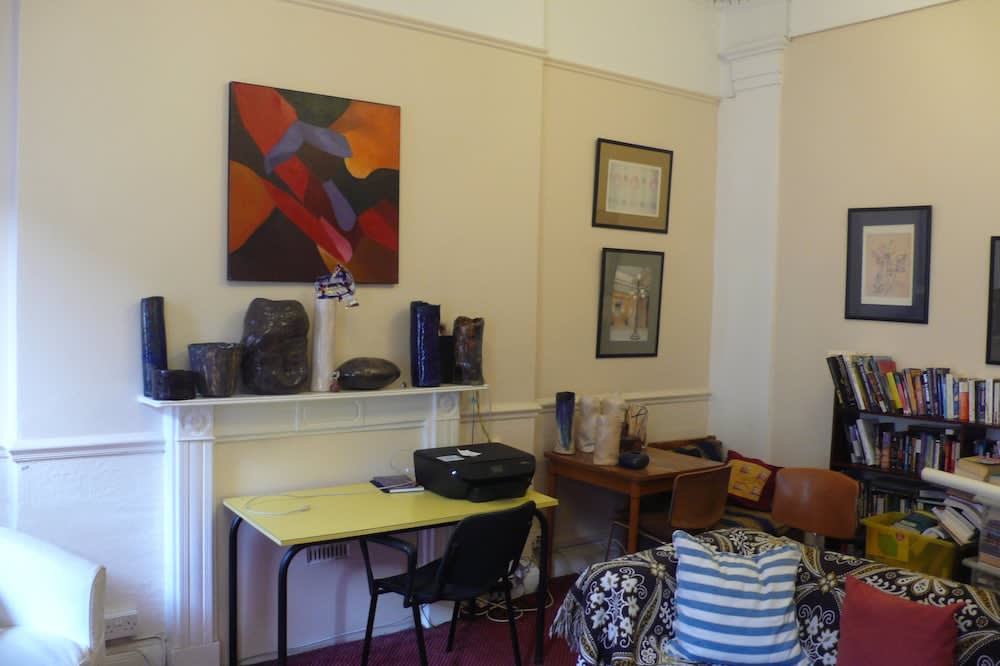 Pickwick Hall - Hostel 3