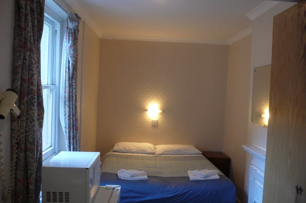Pickwick Hall - Hostel 1