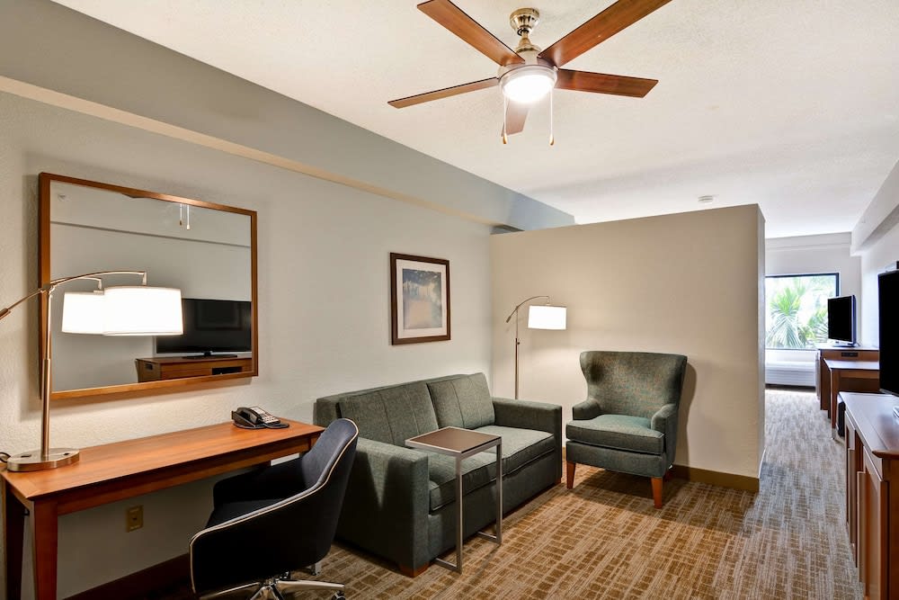 Hampton Inn Palm Beach Gardens 5
