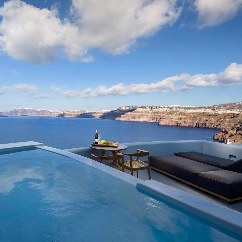 Avatar Suites 1