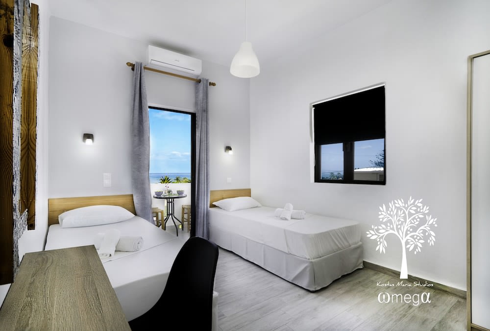 Kostas Maria Studios 4