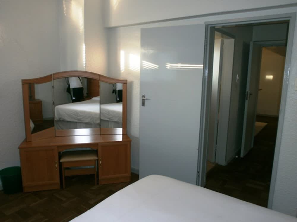 Vicmor Court 35 - Apartment 5