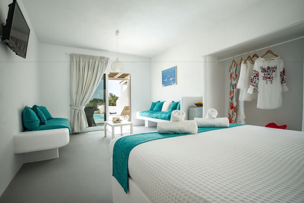 Sea Sound White Katikies 5