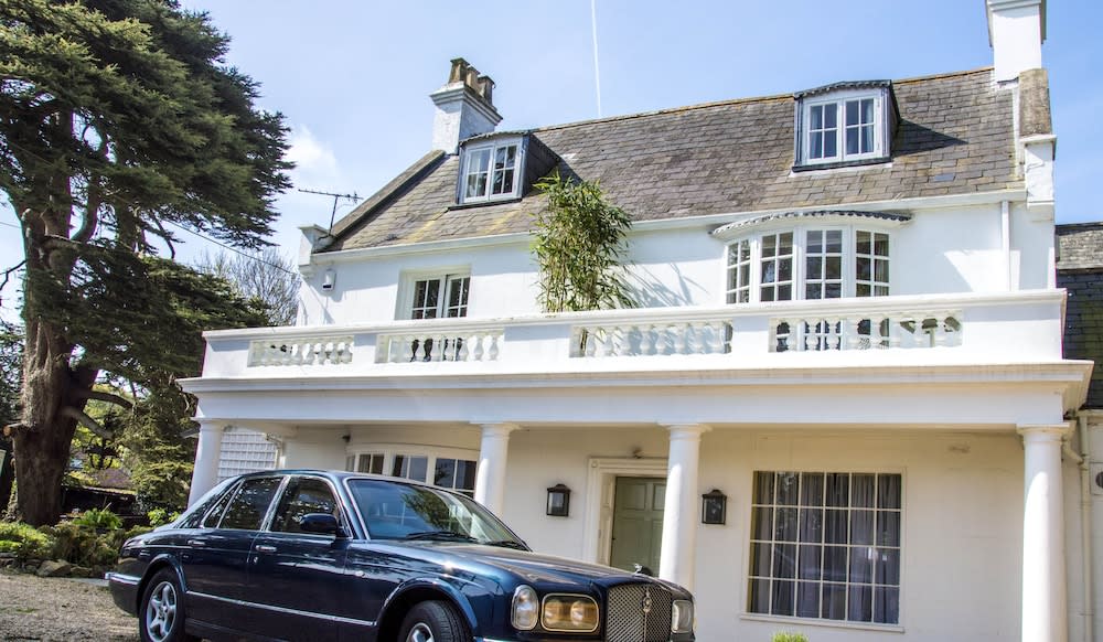 Cedar House Boutique B&B 1