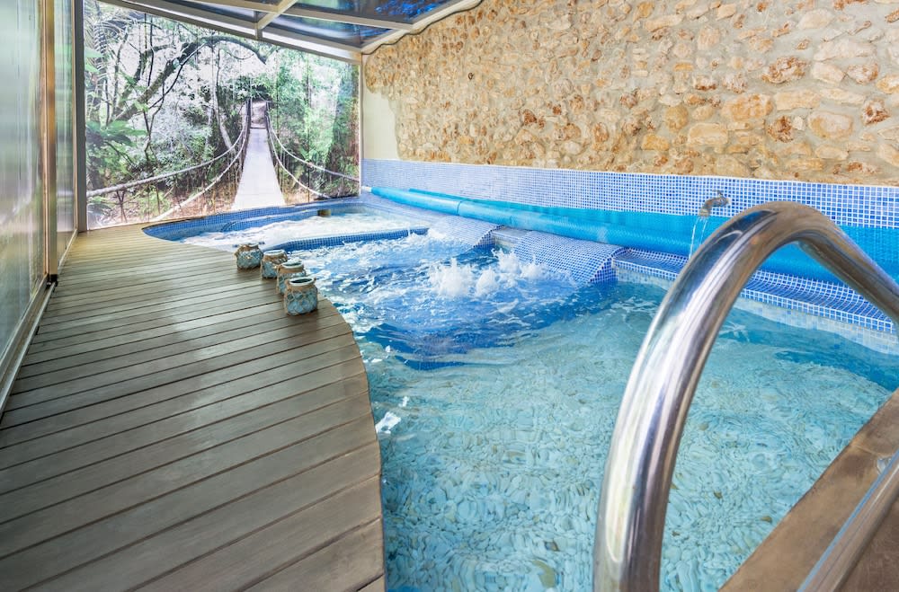 Les Vinyes Alojamiento Rural Boutique & SPA 1