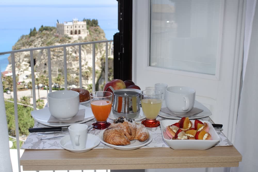 B&B Island Tropea vista mare 1