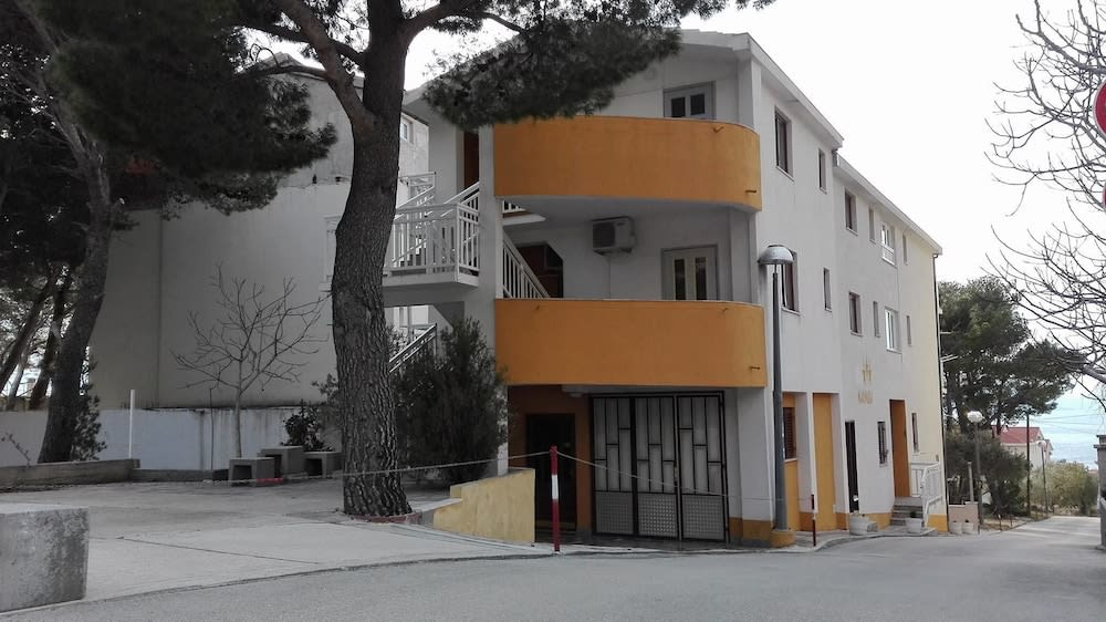 Villa Marinela 1